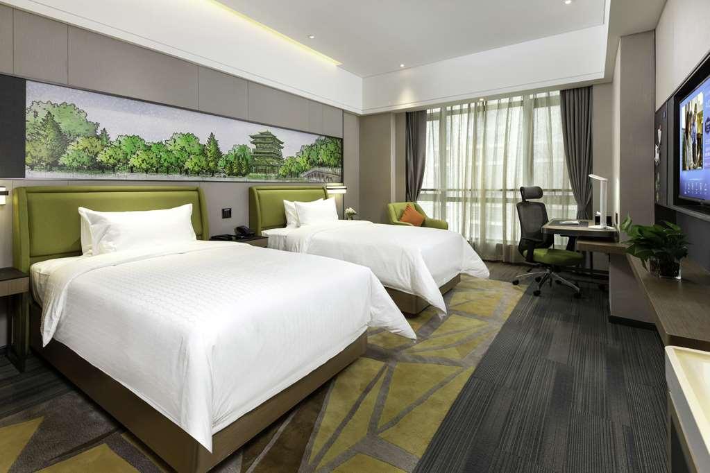 Отель Hampton By Hilton Hefei Economic Development Zone Номер фото
